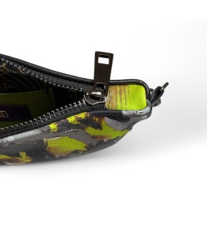 POCHETTE IN PELLE STAMPATA EFFETTO CAMOUFLAGE