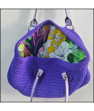 BORSA UNCINETTO VIOLA REALIZZATA A MANO,MANICI IN SIMILPELLE COLOR LILLA